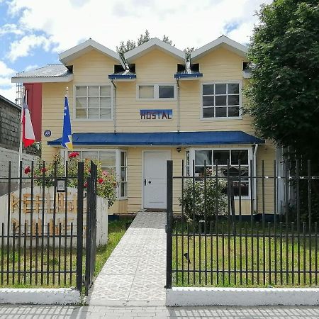 Refugio Bulnes Hostel Пуерто Наталес Екстериор снимка