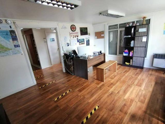 Refugio Bulnes Hostel Пуерто Наталес Екстериор снимка