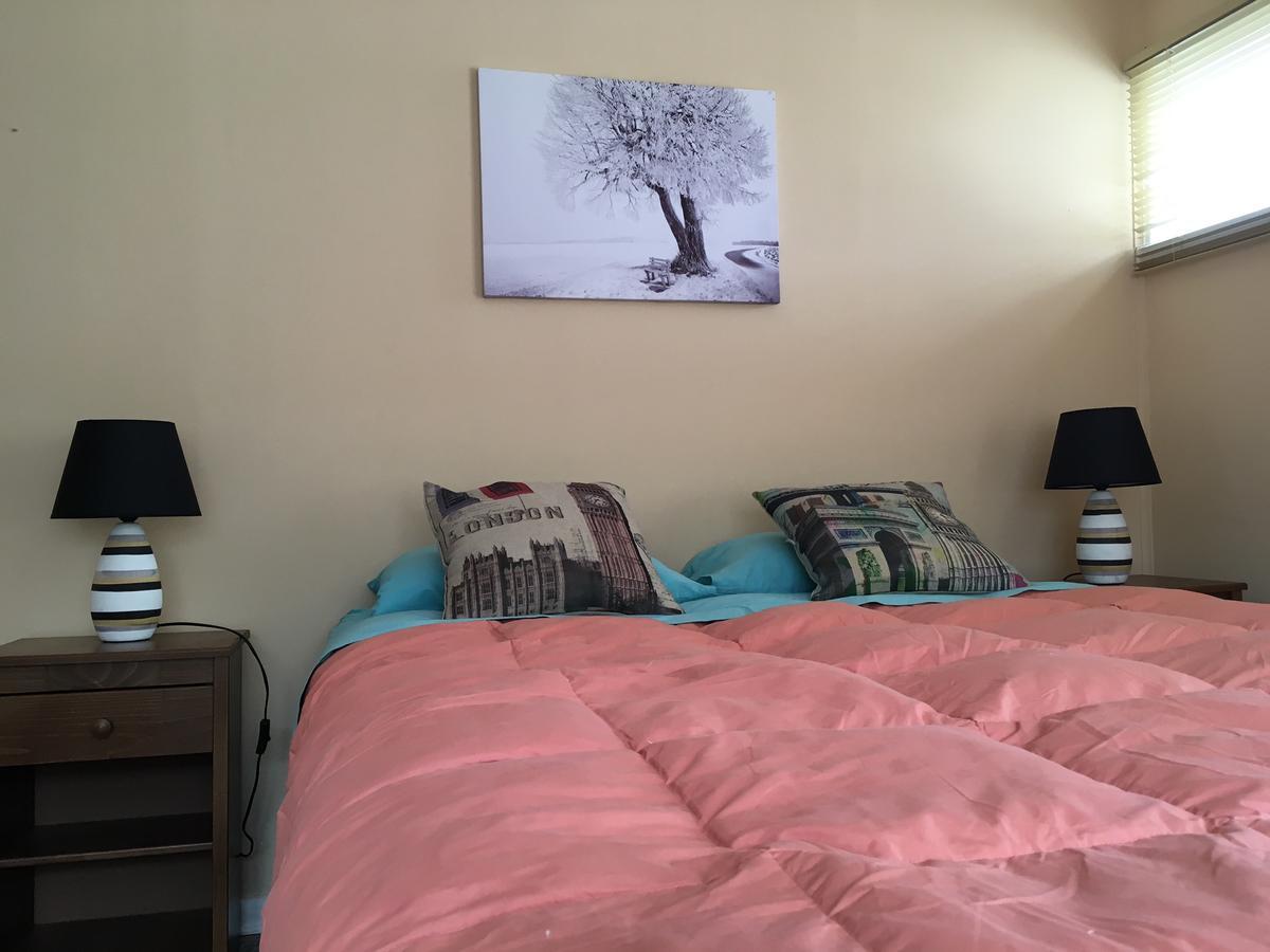 Refugio Bulnes Hostel Пуерто Наталес Екстериор снимка